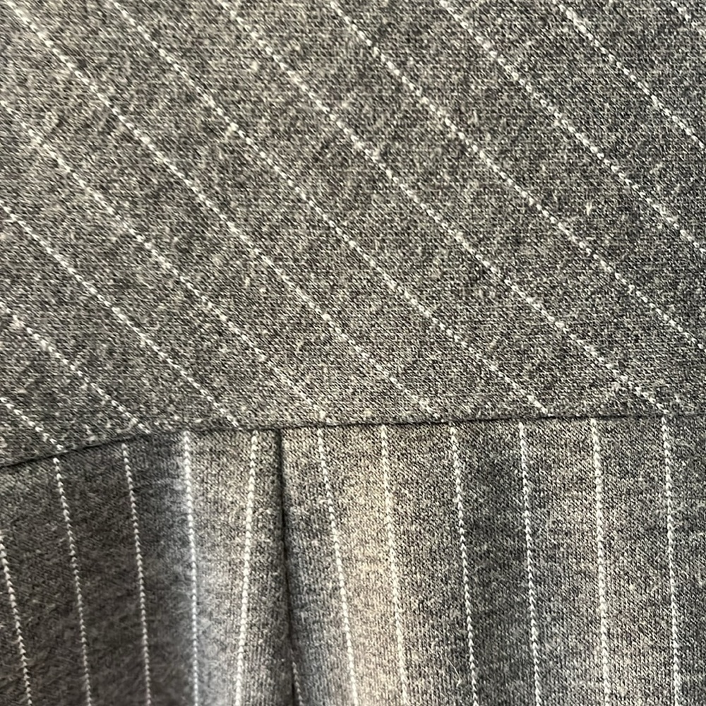 Banana Republic Basic Gray With White Stripped Dr… - image 7